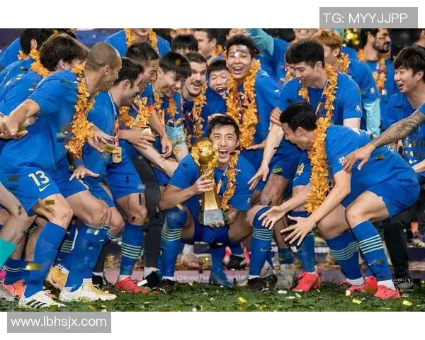 苏宁对阵钢巴日本球迷热情支持展现足球文化魅力 苏宁对阵钢巴日本球迷热情支持展现足球文化魅力