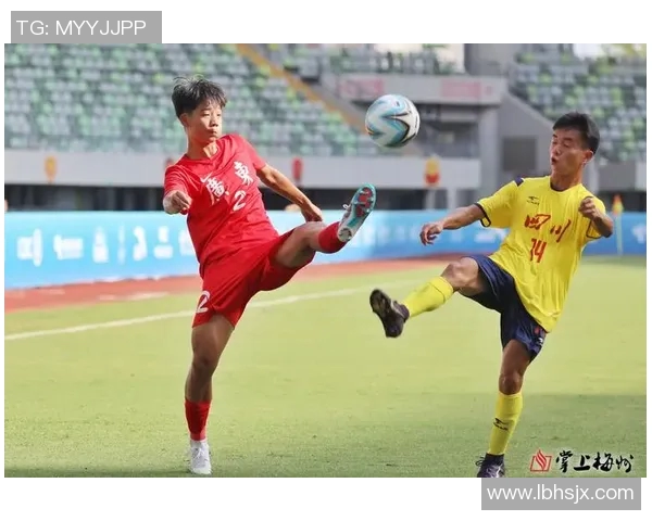 16岁足球天才在训练场遭遇不幸警方介入调查引发社会关注 16岁足球天才在训练场遭遇不幸警方介入调查引发社会关注