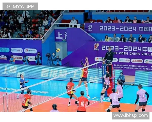 排球技术实力大比拼上海排球队荣登第九名引发关注 排球技术实力大比拼上海排球队荣登第九名引发关注